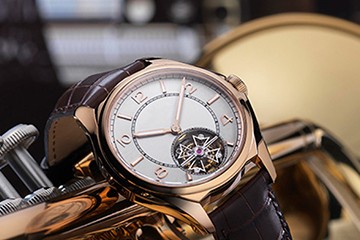 百达翡丽腕表换表带